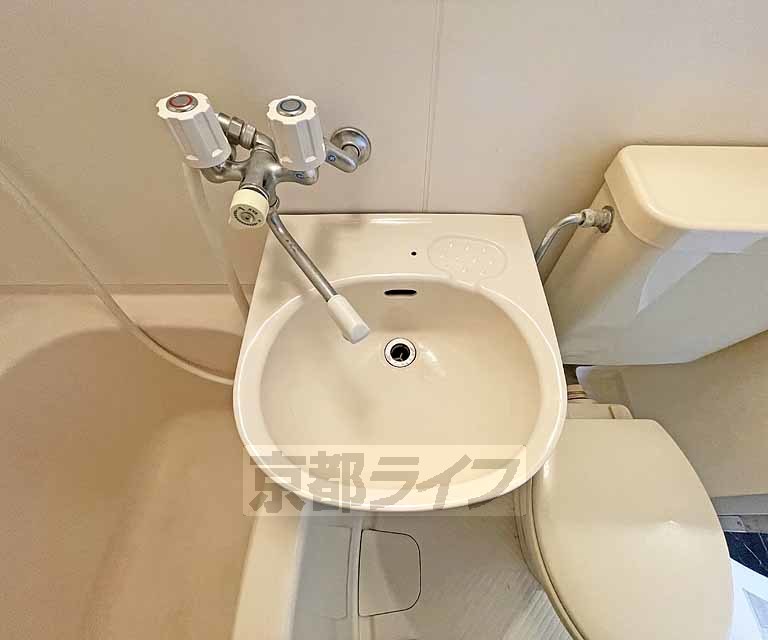 洗面設備　洗面台です。