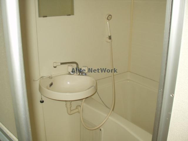 バス・シャワールーム　バス