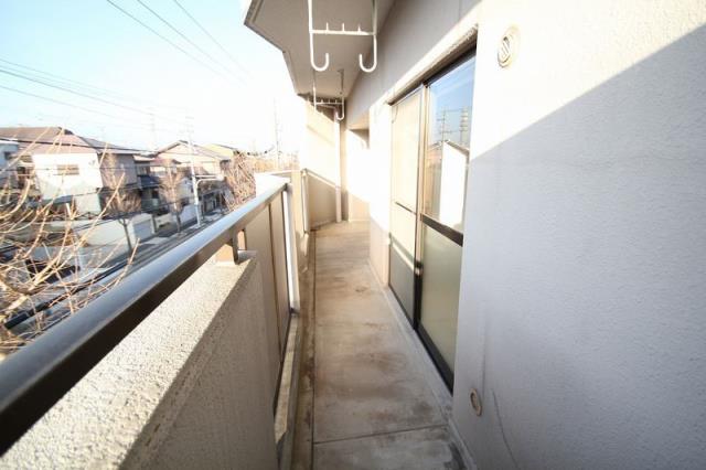 バルコニー　かなり広いベランダです。