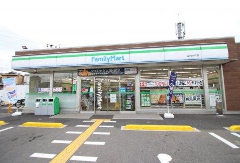 コンビニ　ファミリーマート 山科八代店（コンビニ）まで369m