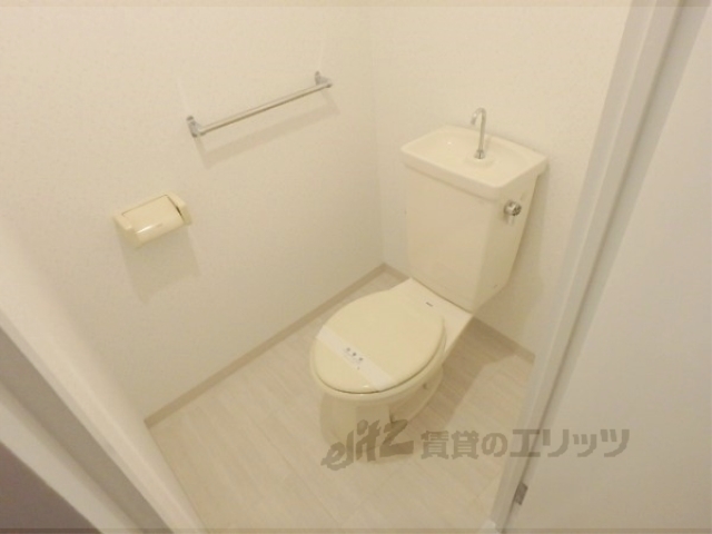 トイレ　ある意味一番落ち着く場所です。