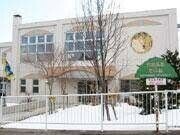 幼稚園・保育園　札幌市手稲区保育・子育て支援センター（幼稚園・保育園）まで296m