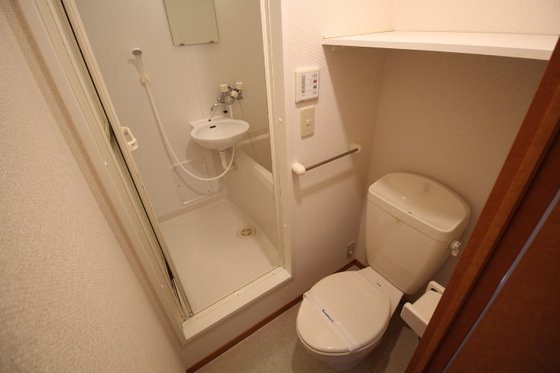 トイレ　※別部屋の写真です