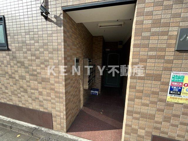 エントランス　ゆとりのあるエントランスです