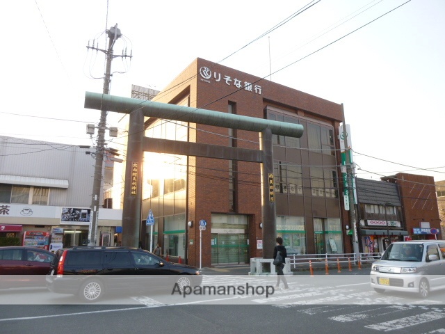 銀行　（株）りそな銀行／伊勢原支店（銀行）まで422m