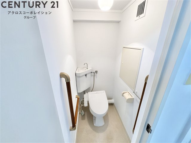 トイレ　ウォシュレット付