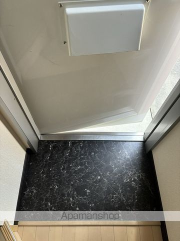 レオネクストエスタシオネスの玄関写真