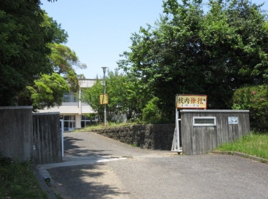 小学校　荒尾市立有明小学校（小学校）まで1207m