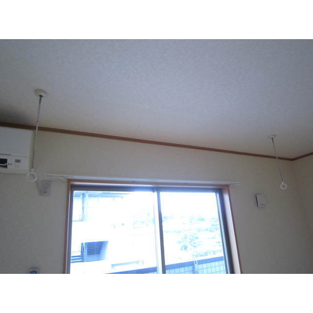 その他設備　室内物干し