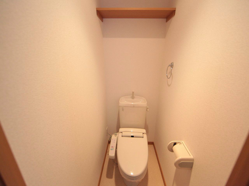 トイレ　温水洗浄暖房便座付トイレ