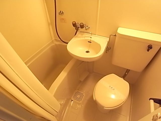 バス・シャワールーム　バスルーム