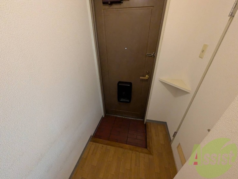 玄関　玄関はシューズを置いていおただいて丁度いいくらいですね。
