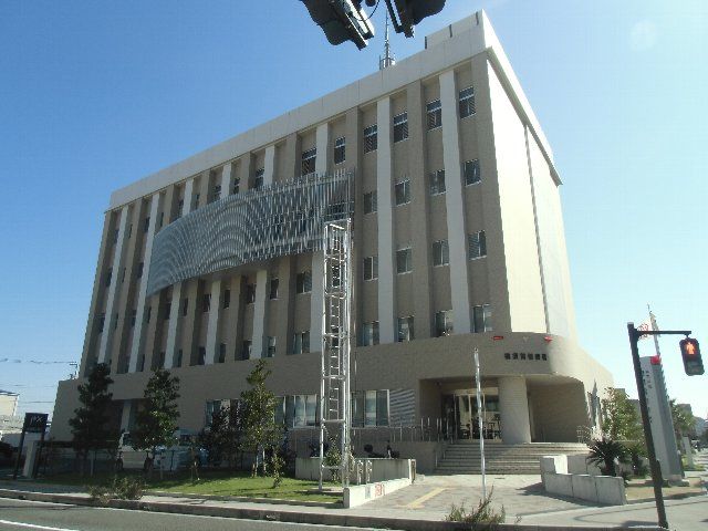 警察署・交番　神奈川県横須賀警察署（警察署・交番）まで549m