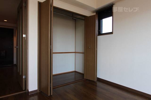 収納　３０２号室の写真です。