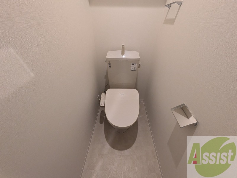 トイレ　シャワートイレになっているので快適です！