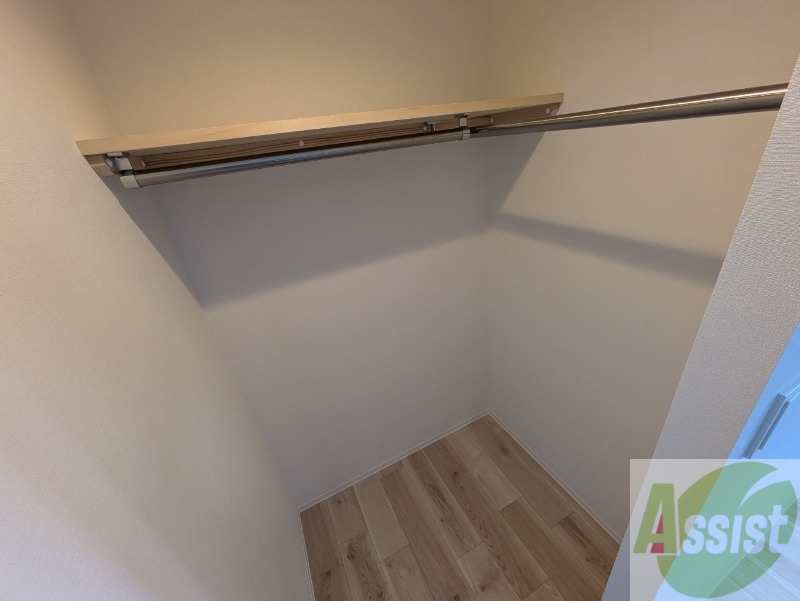 収納　寝室の収納になります。広々としてたくさん収納できます。