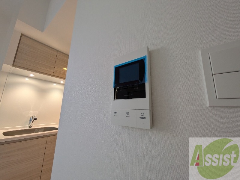 セキュリティ　モニタ付インターホンです。セキュリティ面も安心ですね！