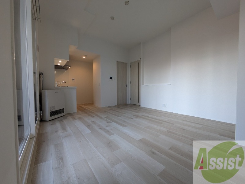 居室・リビング　広々したリビングで快適にくつろげそうです。