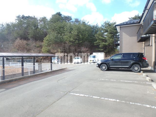 駐車場　敷地内駐車場契約可能です。