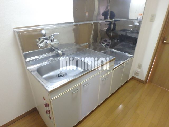 キッチン　２口ガスコンロ設置可能なキッチンです。