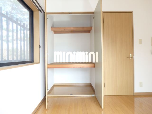 収納　上段、下段で使い分けができますよ。