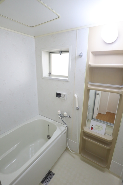 バス・シャワールーム　※同物件別部屋写真です。現況優先です