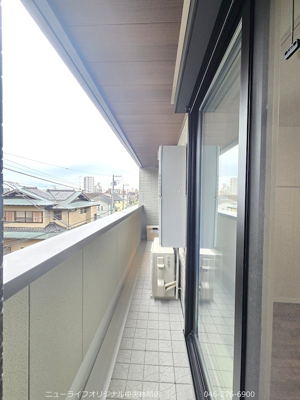 バルコニー　開放感のある風通しの良いバルコニー。