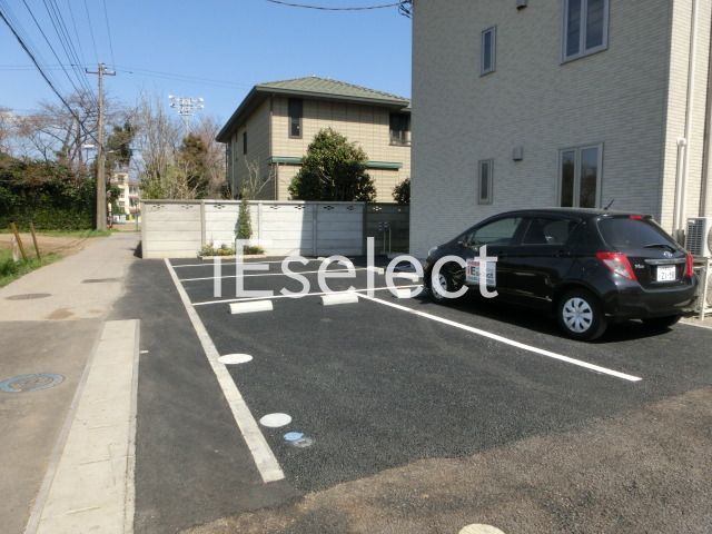 駐車場　敷地内の駐車場もあります。