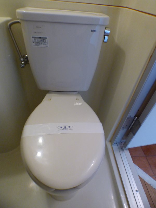 トイレ　別部屋のお写真です。ご参考までに！