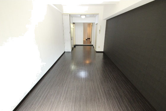 居室・リビング　※別号室の写真です。