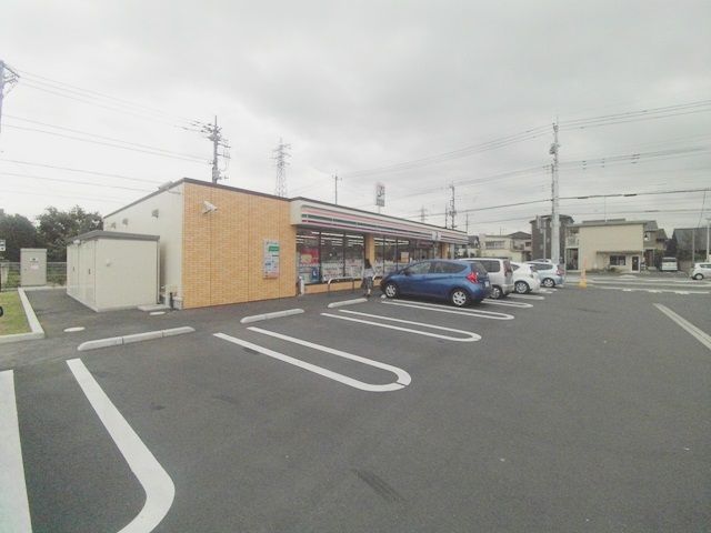 コンビニ　セブンイレブン桶川末広3丁目店（コンビニ）まで936m