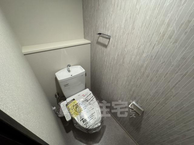地下鉄御堂筋線 大国町駅 徒歩11分 11階建 築1年のトイレ写真