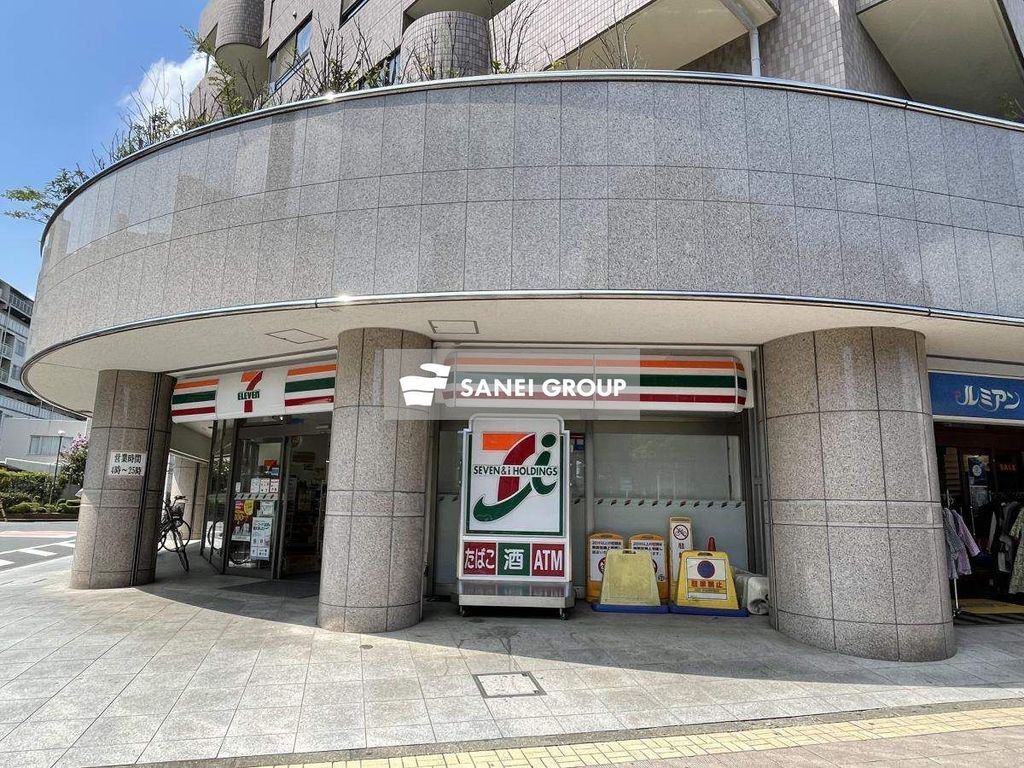 コンビニ　セブンイレブン小手指駅南口店（コンビニ）まで320m