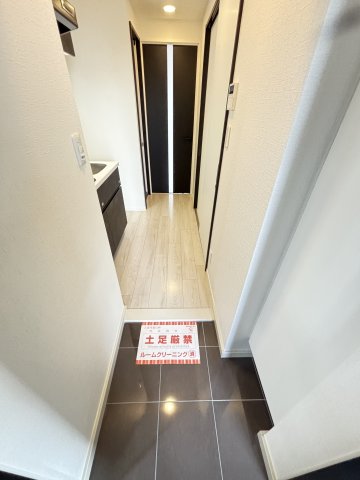 地下鉄御堂筋線 西中島南方駅 徒歩7分 12階建 築6年の玄関写真