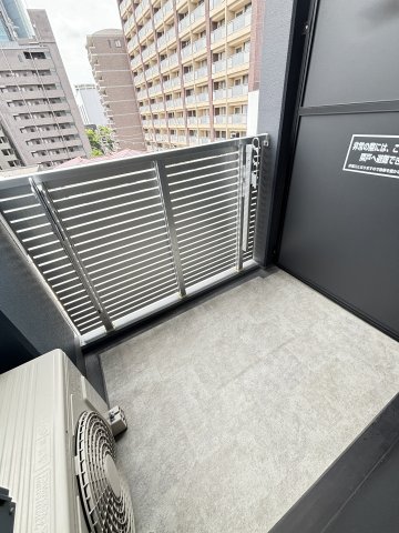 地下鉄御堂筋線 西中島南方駅 徒歩7分 12階建 築6年の内装写真