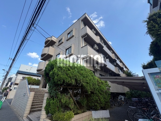 建物外観　コンクリート造の大型マンション