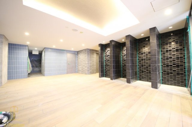 エントランス　プレサンス福島ミッドエル