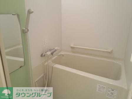 バス・シャワールーム　浴室乾燥機が付いています