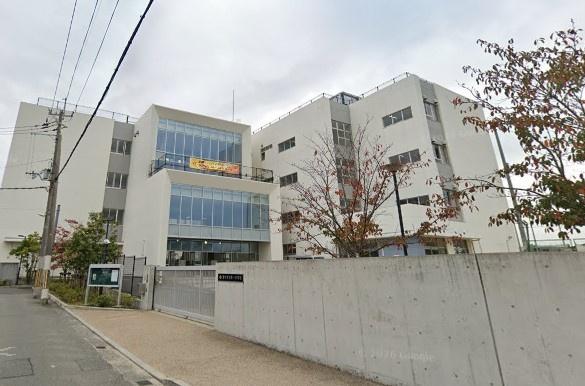 中学校　豊中市立第一中学校（中学校）まで418m