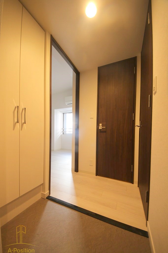 玄関　スプランディッド難波元町DUE