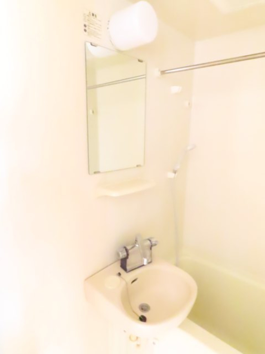 洗面設備　※別号室の参考写真