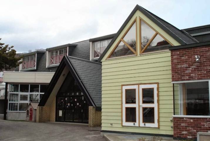 幼稚園・保育園　まや幼稚園（幼稚園・保育園）まで385m