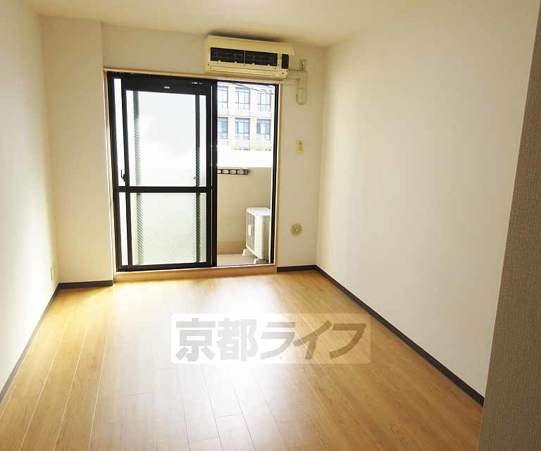 居室・リビング　開放的なお部屋です！