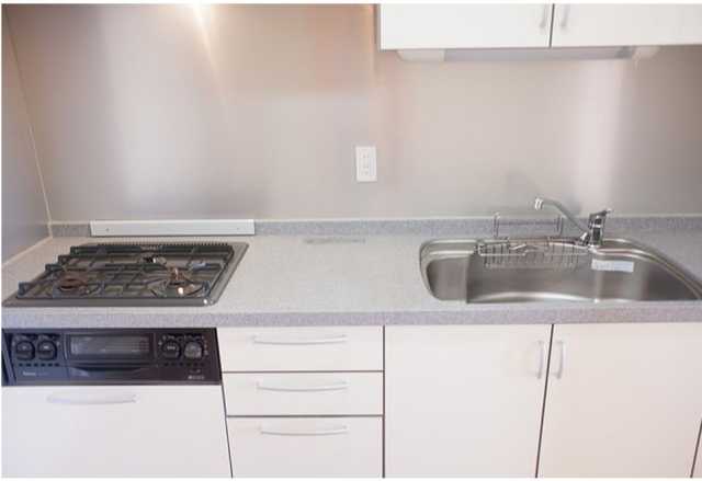 キッチン　※別部屋参考写真