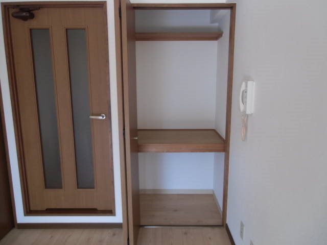 その他　※別のお部屋の写真です。