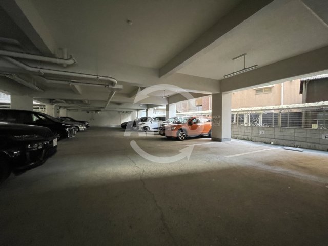 駐車場　シャトー西梅田マンション　駐車場