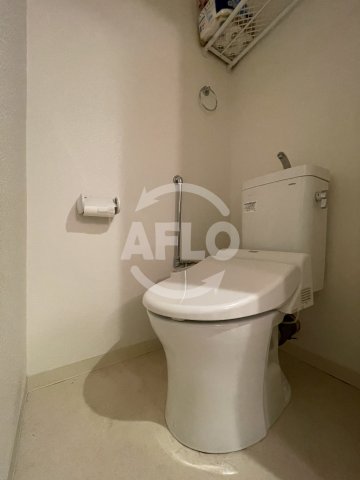 トイレ　シャトー西梅田マンション　トイレ