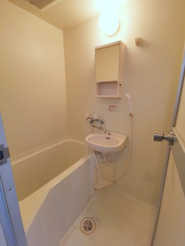 バス・シャワールーム　ゆとりの浴室