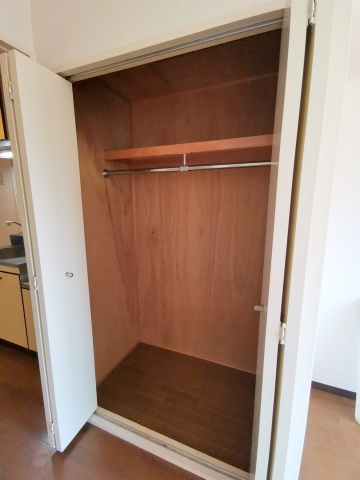 収納　クローゼット付き