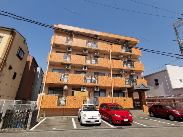 建物外観　東向きで日当り良好